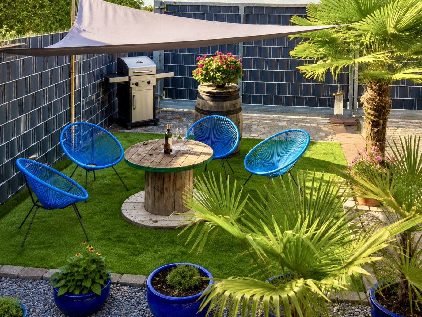 ferienhaus umzäunt in der Pfalz, alleinige Nutzung. Parkplatz , WLAN,